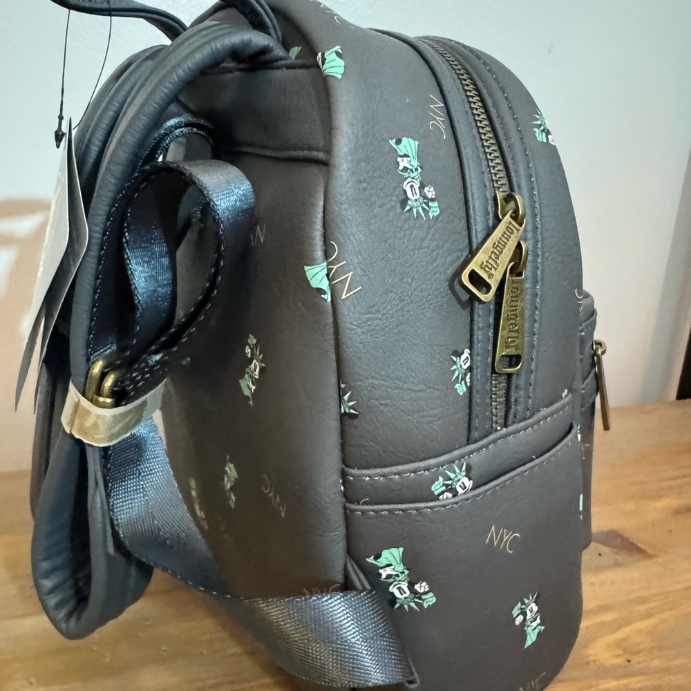 Disney Loungefly NYC Minnie Mouse Statue of Liberty mini backpack NWT - Picture 3 of 6